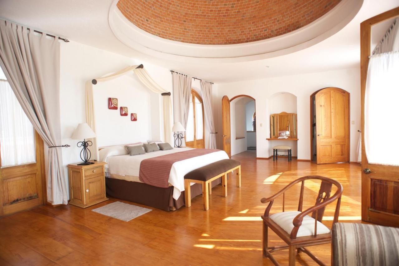 La Casona De Los Colibries El Pueblito  Exteriör bild