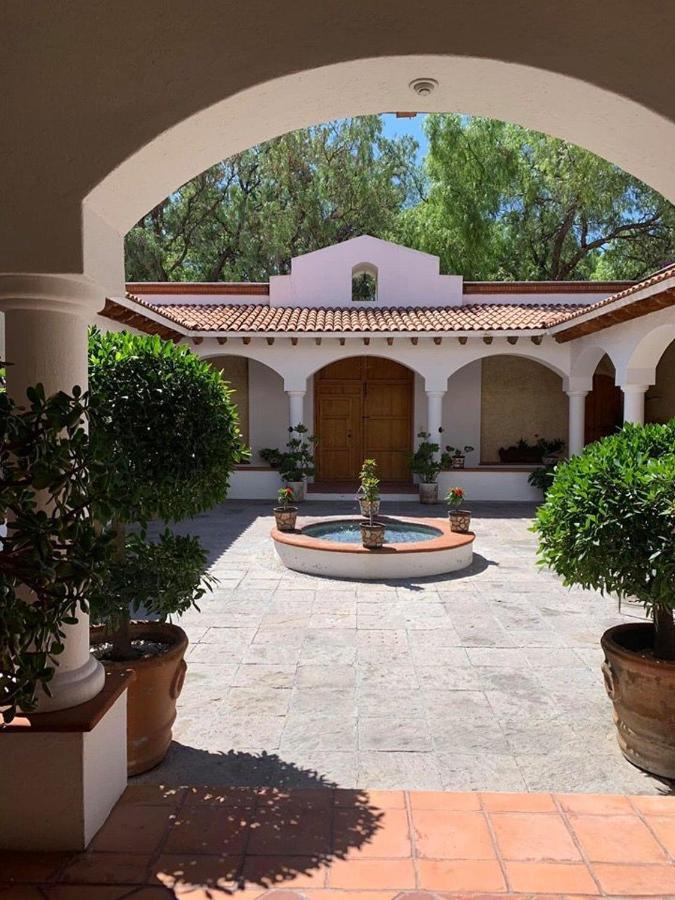 La Casona De Los Colibries El Pueblito  Exteriör bild
