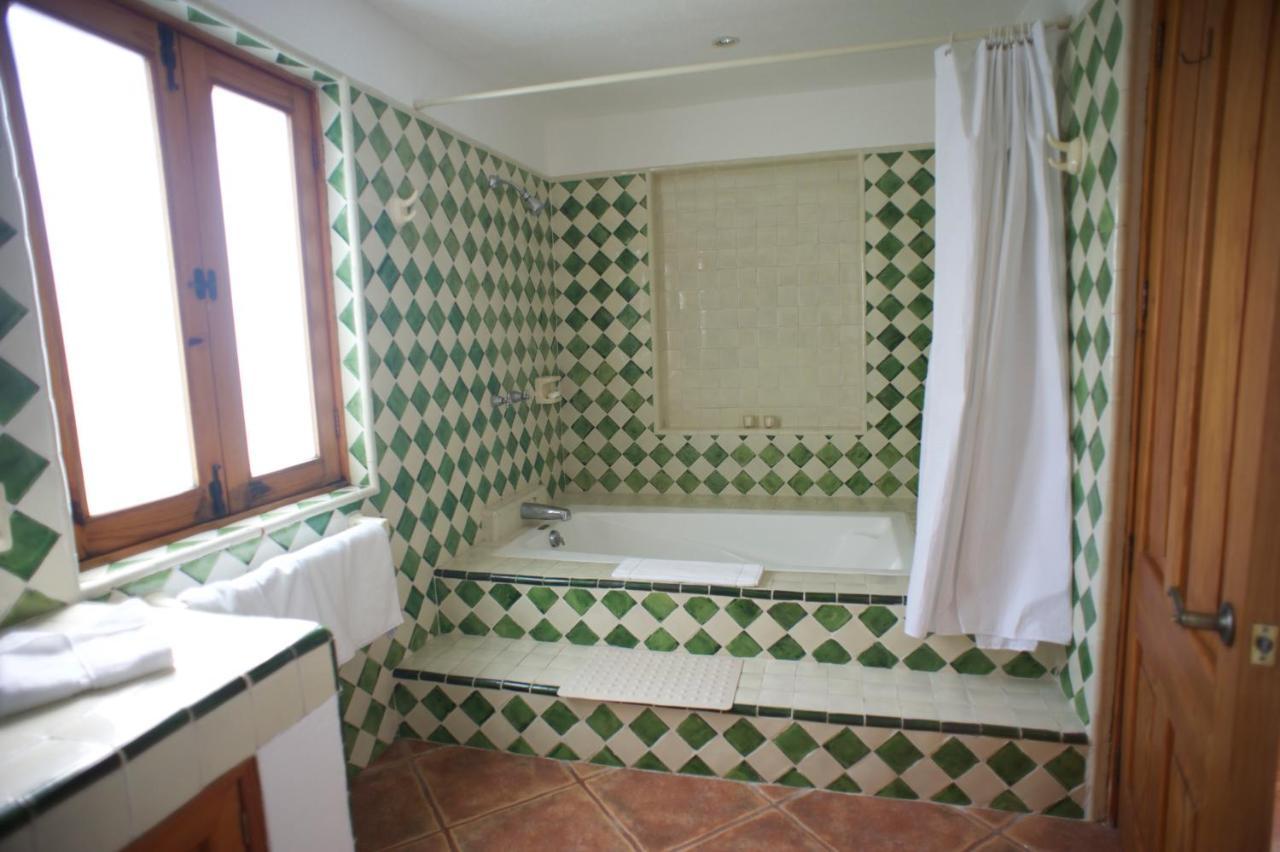 La Casona De Los Colibries El Pueblito  Exteriör bild